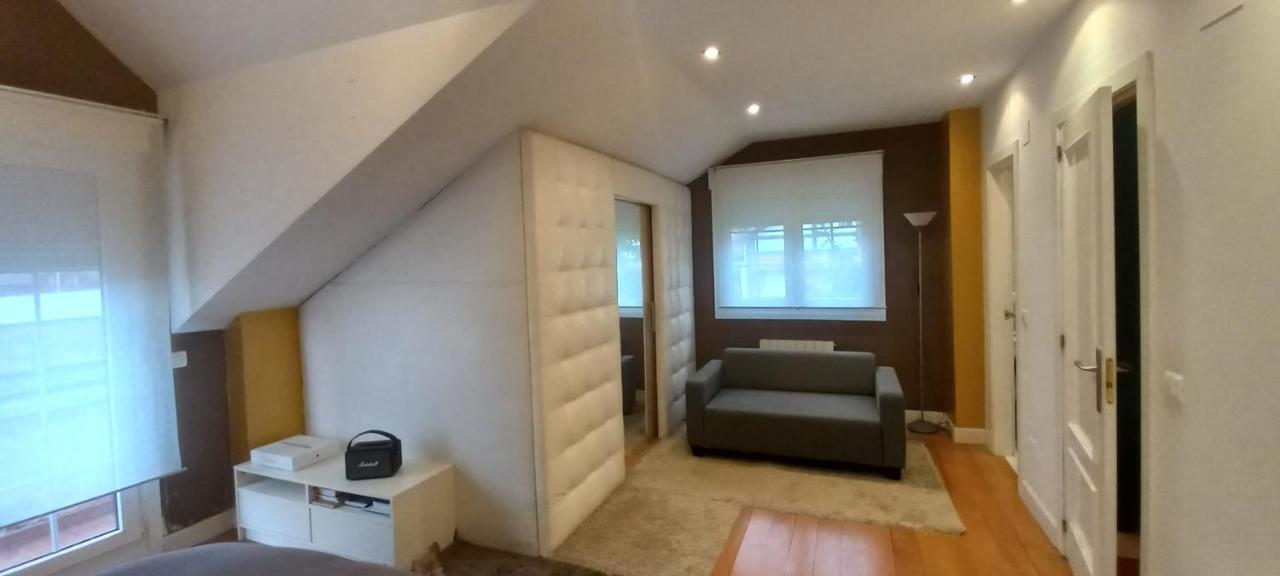 Chalet Con Piscina, Sauna Y Jacuzzi Cerca Del Mar A Media Hora De Bilbao Y Santander El Puente  Esterno foto