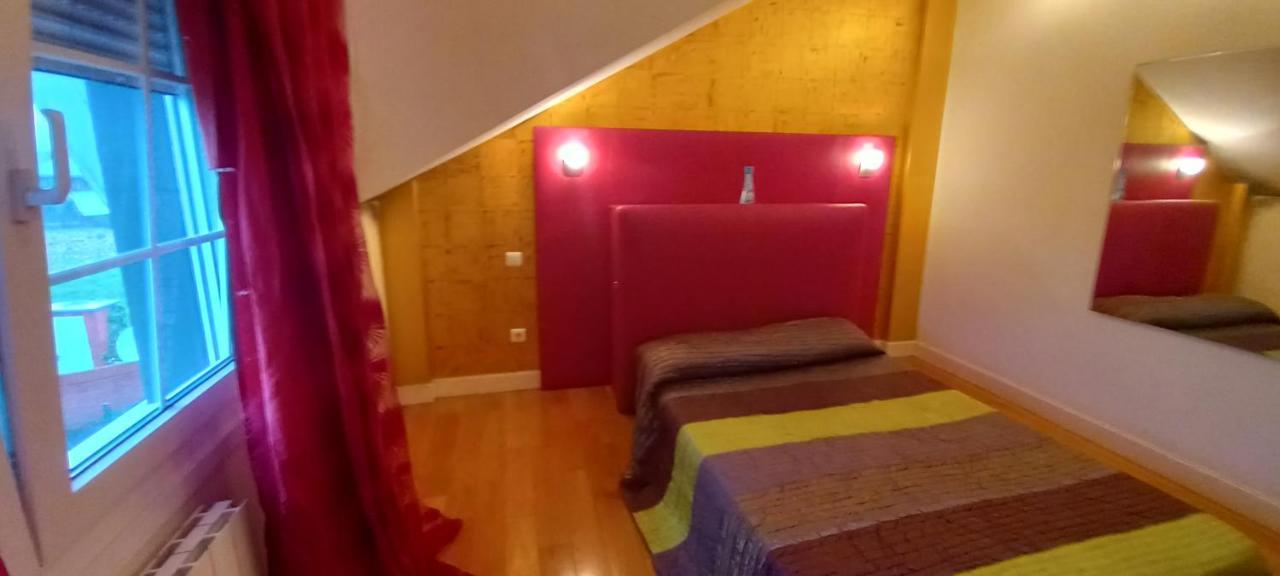 Chalet Con Piscina, Sauna Y Jacuzzi Cerca Del Mar A Media Hora De Bilbao Y Santander El Puente  Esterno foto