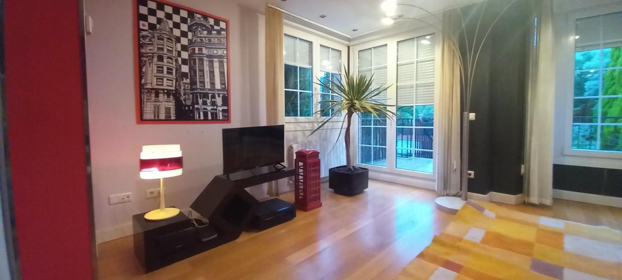 Chalet Con Piscina, Sauna Y Jacuzzi Cerca Del Mar A Media Hora De Bilbao Y Santander El Puente  Esterno foto