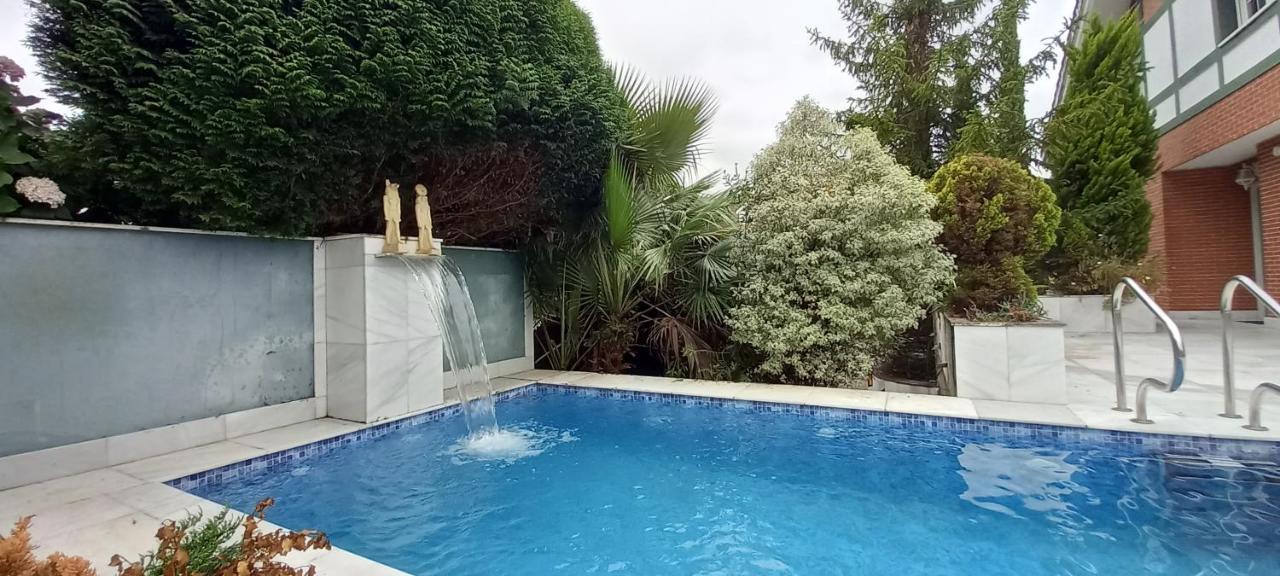 Chalet Con Piscina, Sauna Y Jacuzzi Cerca Del Mar A Media Hora De Bilbao Y Santander El Puente  Esterno foto
